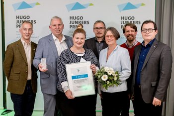 Junkers-Preisträger: Prof. Dr. Bertram Gerber (LIN), Prof. Dr. Ludger Wessjohann (IPB), Dr. Birgit Michels (LIN), Prof. Dr. Volkmar Leßmann (OVGU), Dr. Katrin Franke (IPB), Dr. Thomas Endres (OVGU) und Prof. Dr. Alexander Dityatev (DZNE)