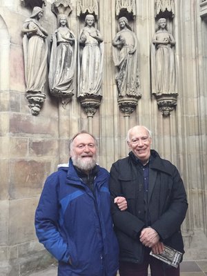 Nach der Matthies-Ehrenvorlesung: Mit Tim Bliss bei den klugen Jungfrauen am Magdeburger Dom. (4.3.2020)